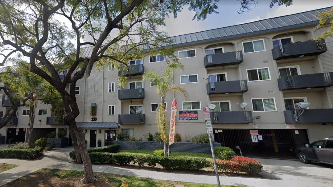 239 S Manhattan  Pl. - 301