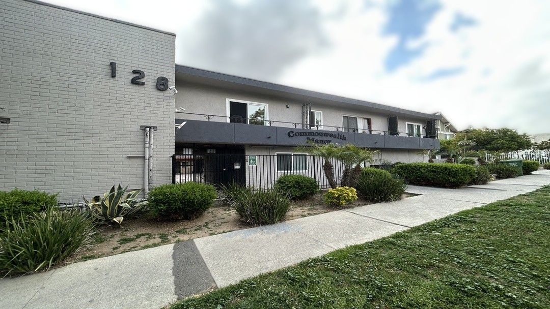 128 S. Commonwealth Ave