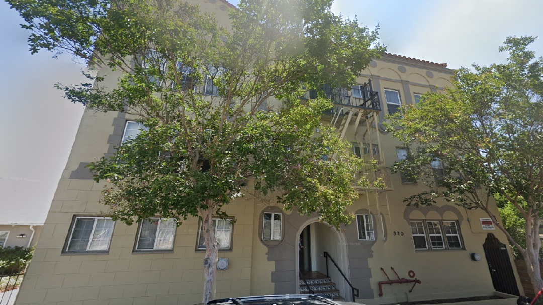 320 N. Ardmore Ave. - 210