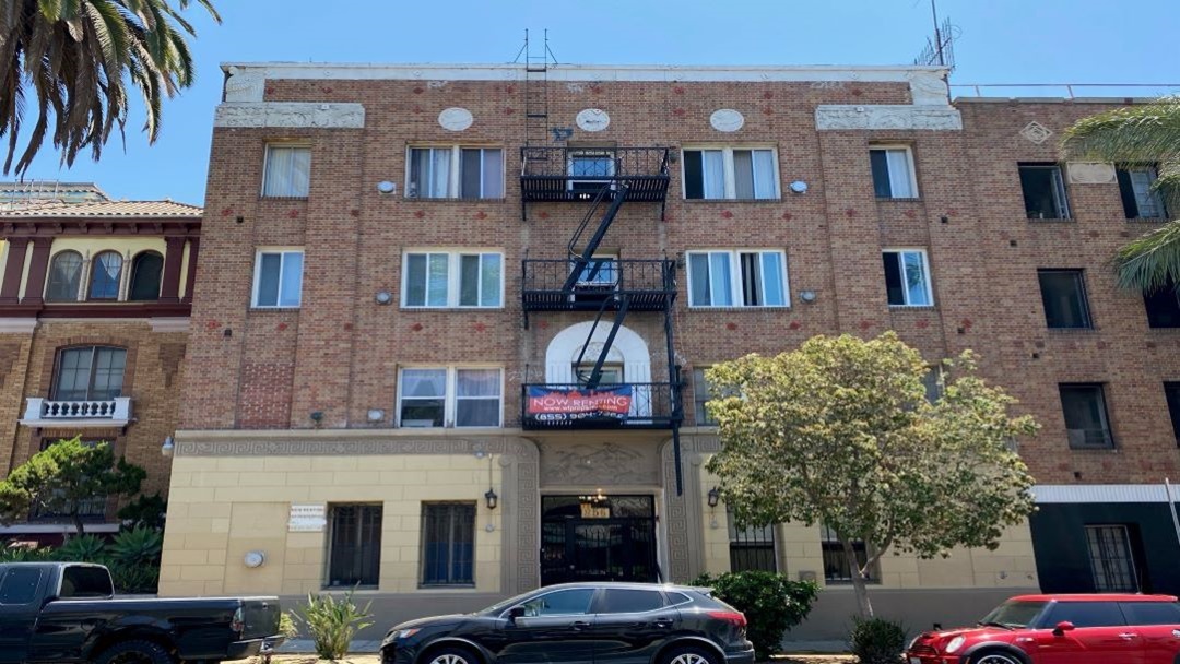 856 S. Catalina St.
